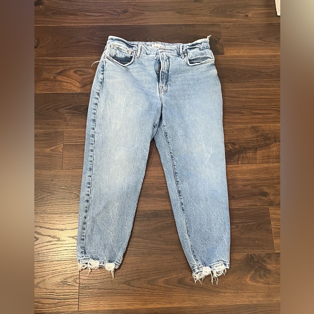 Good Brand: Good American | Good Petite Girlfriend Jeans.
